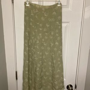 Compagnie Internationale Express Vintage Midi Skirt Green Floral Print